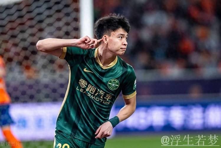 中超-王钰栋助攻乌龙+打入首球 布彭扎梅开二度 浙江4-0大胜三镇